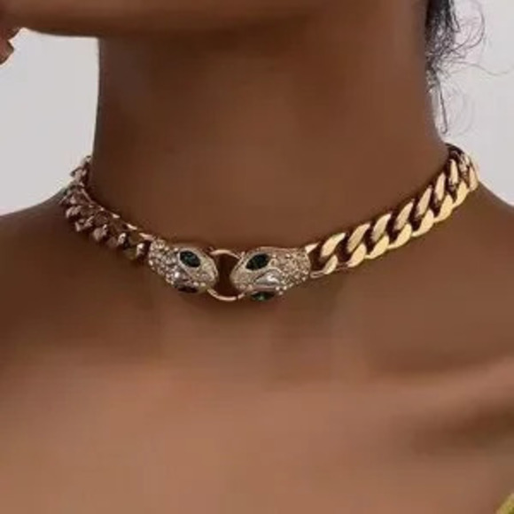 Jewelry - Gold Snake Head Choker Necklace Emerald Crystal Detail Y2K Gift Dainty